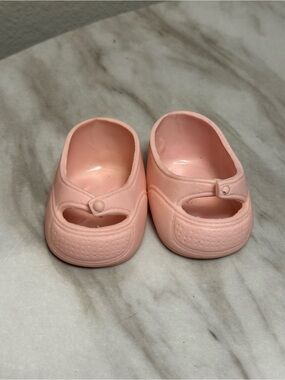Cabbage Patch Kids pink shoes
